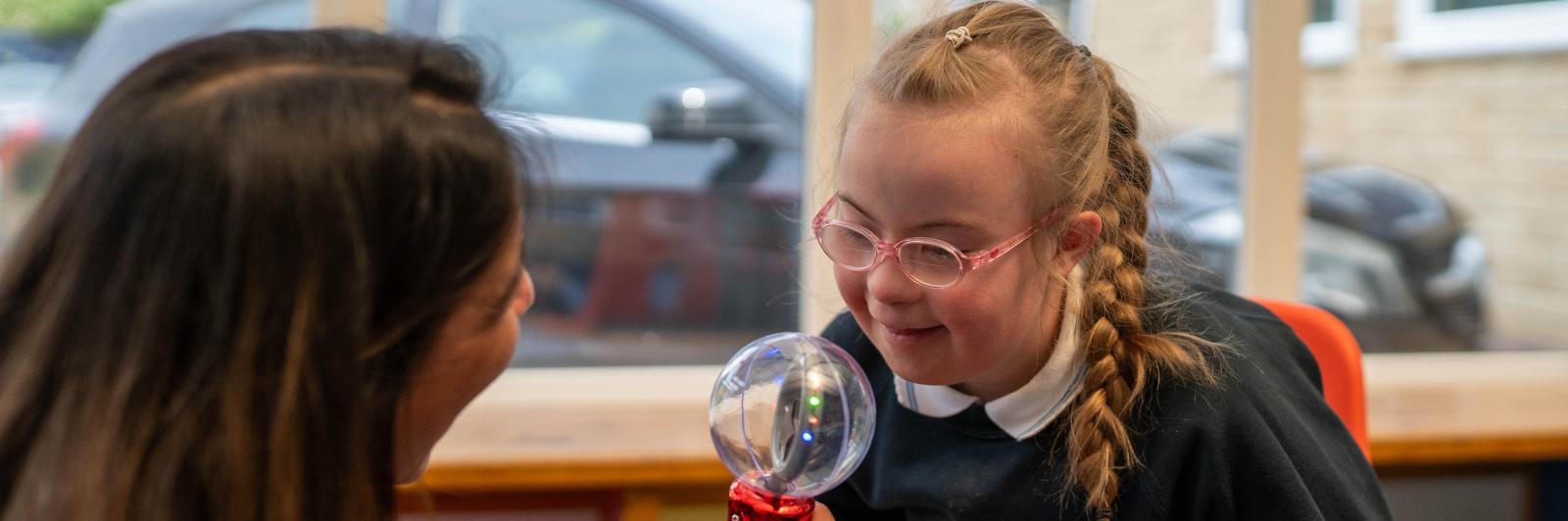 Malvi tests Ellie's sight
