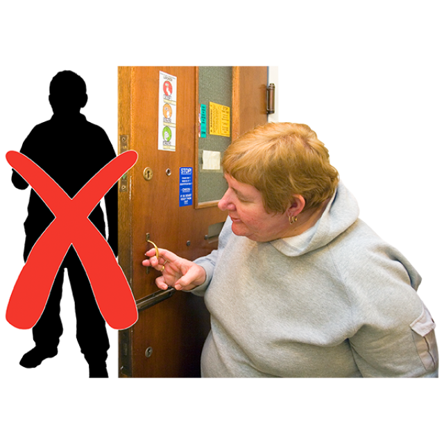 Staying safe on the internet and social media (easy read) | SeeAbility
